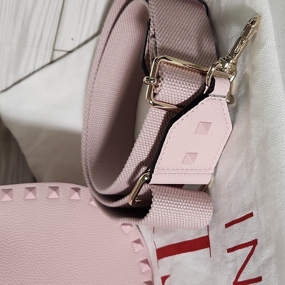 NWT Valentino Rose Quartz w/Gold Spike Studs Hand/Shoulder Bag - Picture 5 of 9